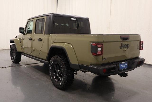 new 2025 Jeep Gladiator car, priced at $47,947