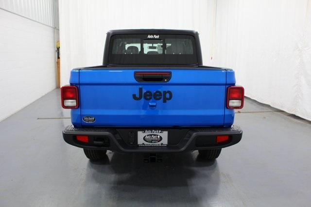 new 2024 Jeep Gladiator car, priced at $43,995