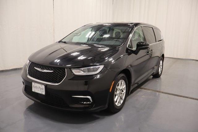 used 2023 Chrysler Pacifica car, priced at $21,995