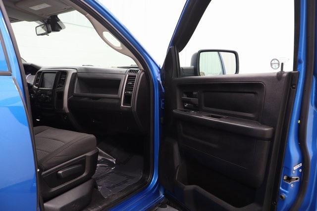 used 2019 Ram 1500 Classic car, priced at $27,995