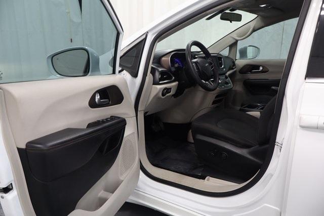 used 2018 Chrysler Pacifica car, priced at $16,369