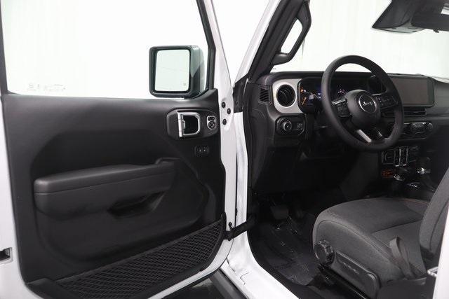 new 2026 Jeep Wrangler car, priced at $47,984
