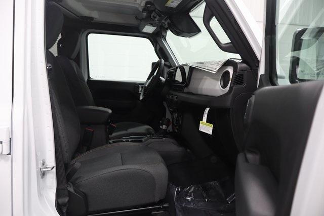 new 2026 Jeep Wrangler car, priced at $47,984