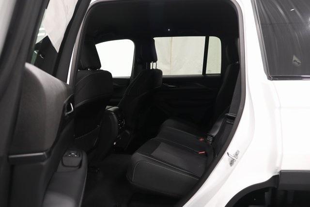 new 2025 Jeep Grand Cherokee car, priced at $34,570