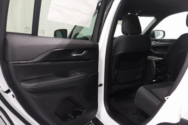 new 2025 Jeep Grand Cherokee car, priced at $34,570