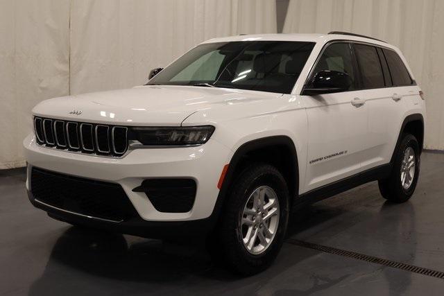 new 2025 Jeep Grand Cherokee car, priced at $34,570