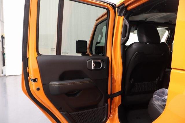 new 2025 Jeep Gladiator car, priced at $49,165