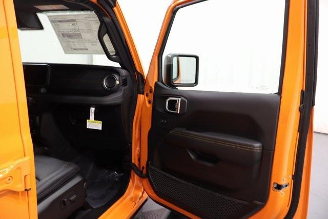 new 2025 Jeep Gladiator car, priced at $49,165