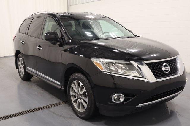 used 2014 Nissan Pathfinder car, priced at $8,995