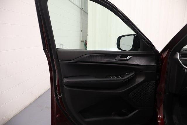 new 2025 Jeep Grand Cherokee car, priced at $39,960