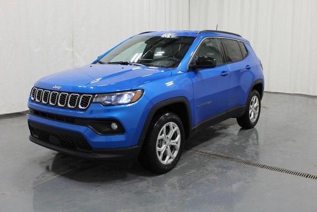 new 2024 Jeep Compass car, priced at $31,500