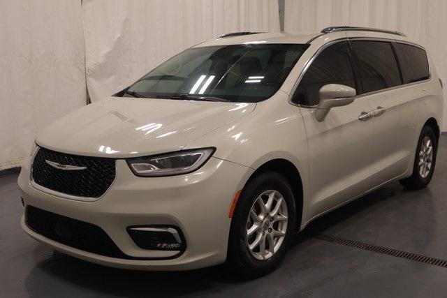 used 2021 Chrysler Pacifica car, priced at $17,995