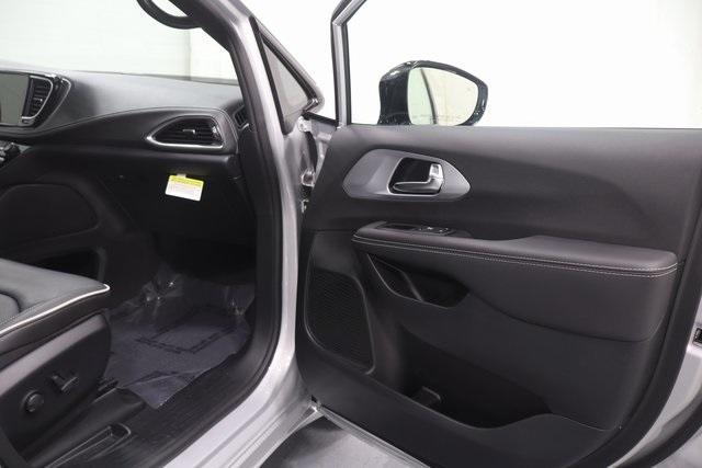 new 2026 Chrysler Pacifica car