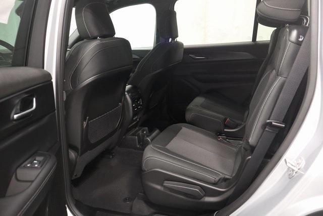 new 2025 Jeep Grand Cherokee L car, priced at $40,198