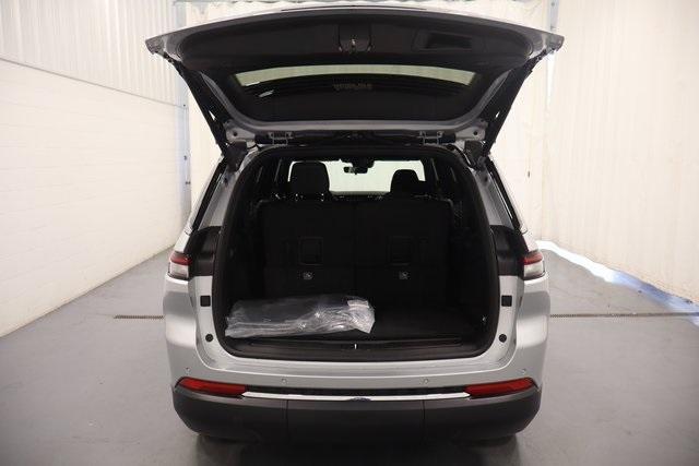 new 2025 Jeep Grand Cherokee L car, priced at $40,198