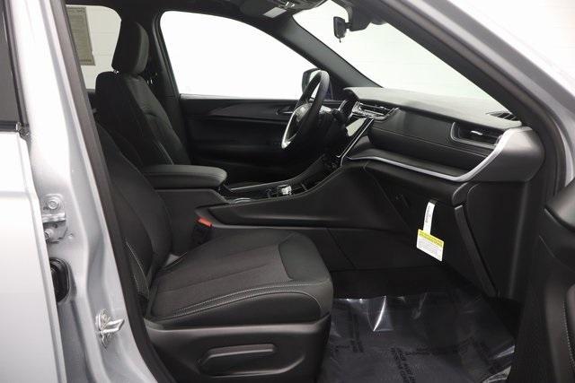 new 2025 Jeep Grand Cherokee L car, priced at $40,198