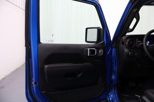 new 2025 Jeep Wrangler car, priced at $62,649
