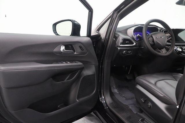 new 2026 Chrysler Pacifica car, priced at $41,857