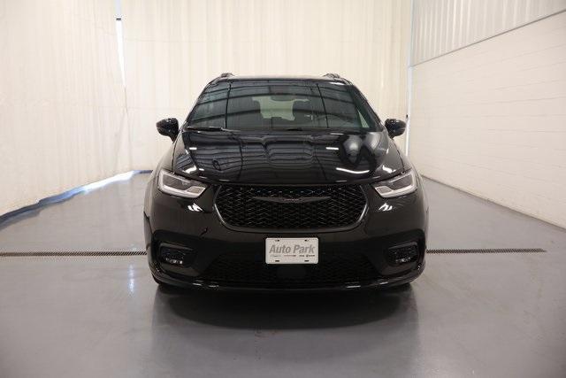 new 2026 Chrysler Pacifica car, priced at $41,857