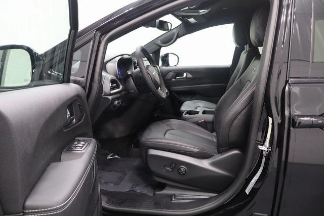 new 2026 Chrysler Pacifica car, priced at $41,857