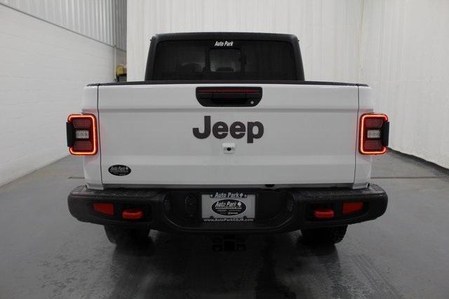 new 2024 Jeep Gladiator car, priced at $59,500