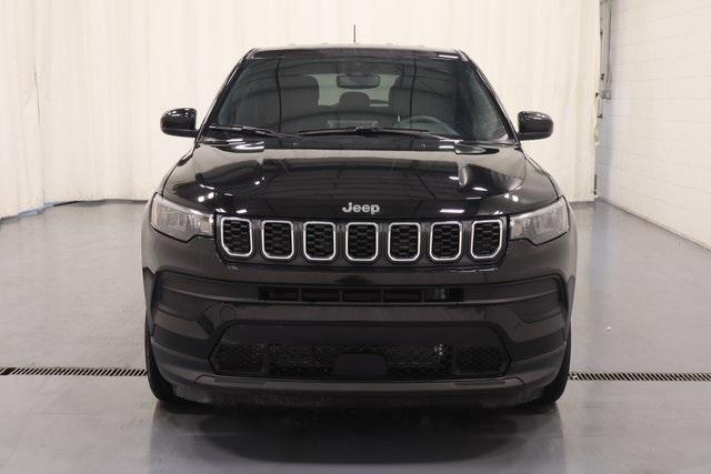 new 2025 Jeep Compass car, priced at $25,500