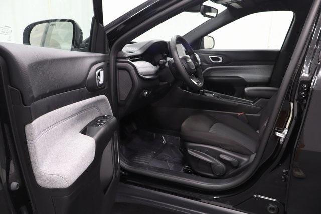 new 2025 Jeep Compass car, priced at $25,500