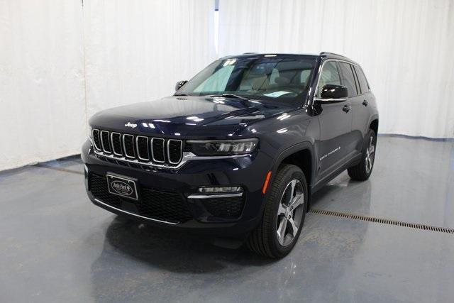 new 2024 Jeep Grand Cherokee car, priced at $50,000