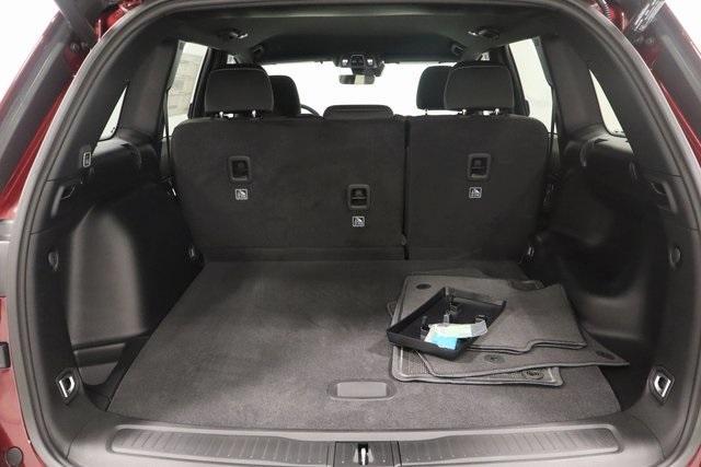 new 2025 Jeep Grand Cherokee car, priced at $39,589