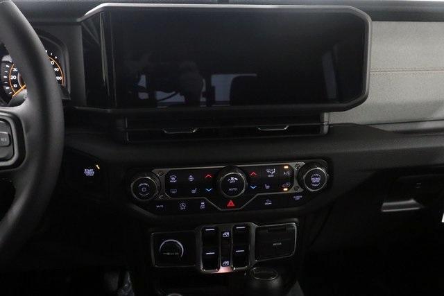 new 2025 Jeep Gladiator car, priced at $47,977