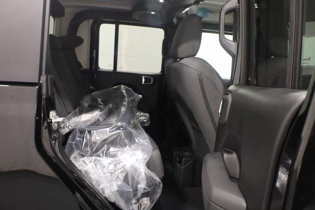 new 2025 Jeep Gladiator car, priced at $47,977