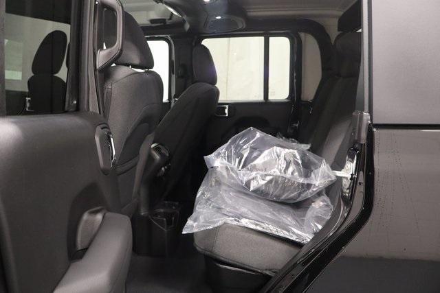 new 2025 Jeep Gladiator car, priced at $47,977