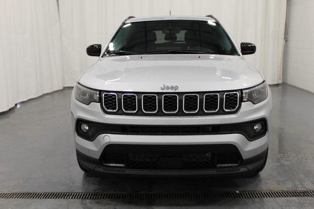 new 2024 Jeep Compass car, priced at $30,500