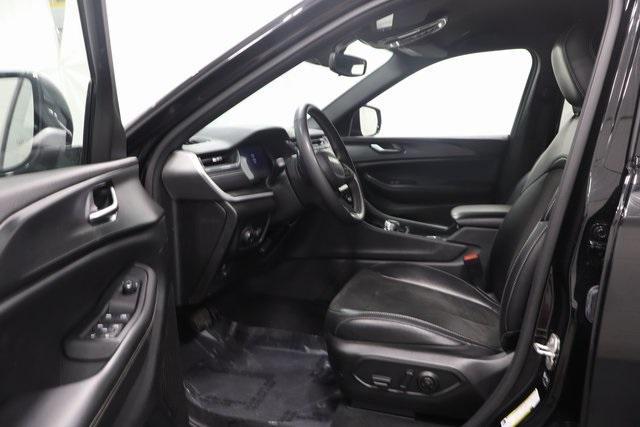 used 2023 Jeep Grand Cherokee L car, priced at $28,000