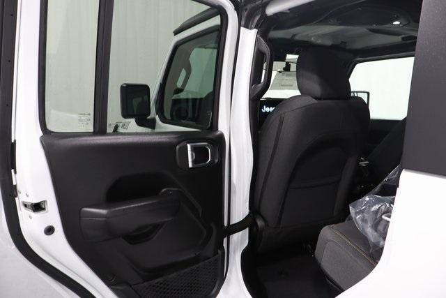 new 2025 Jeep Gladiator car, priced at $47,509