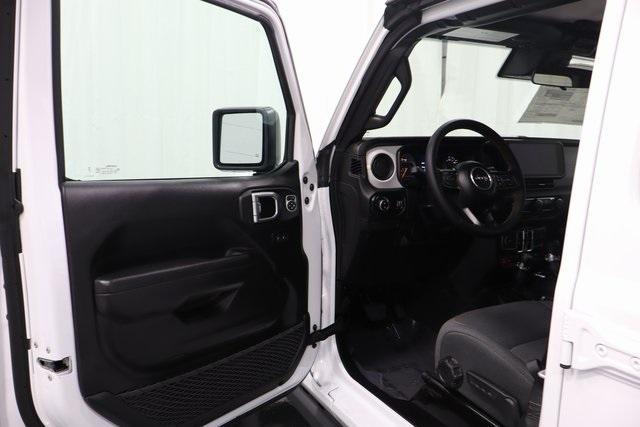 new 2025 Jeep Gladiator car, priced at $47,509