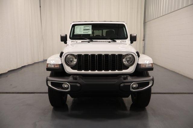 new 2025 Jeep Gladiator car, priced at $46,481
