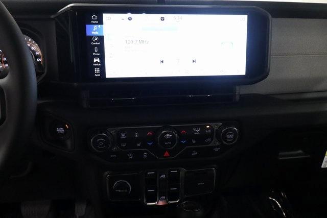 new 2025 Jeep Gladiator car, priced at $46,481