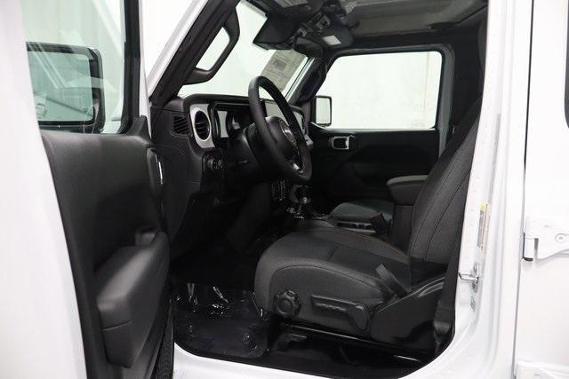 new 2025 Jeep Gladiator car, priced at $46,481