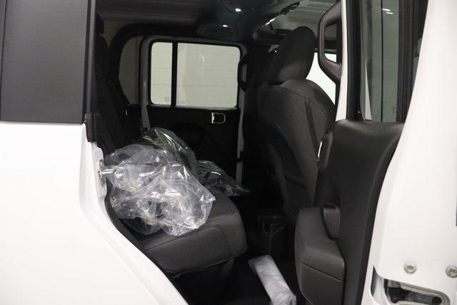 new 2025 Jeep Gladiator car, priced at $46,481
