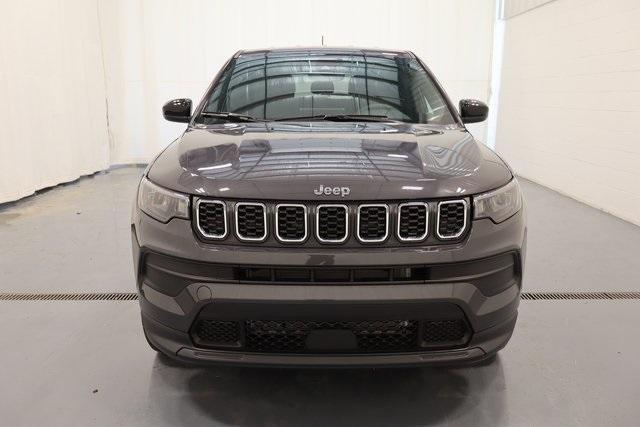 new 2024 Jeep Compass car, priced at $26,500