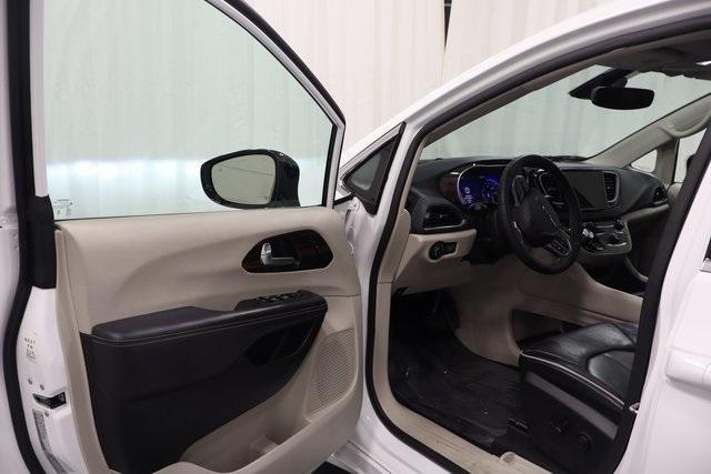 used 2023 Chrysler Pacifica car, priced at $26,995