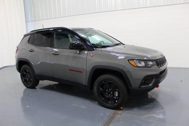 new 2024 Jeep Compass car, priced at $35,000