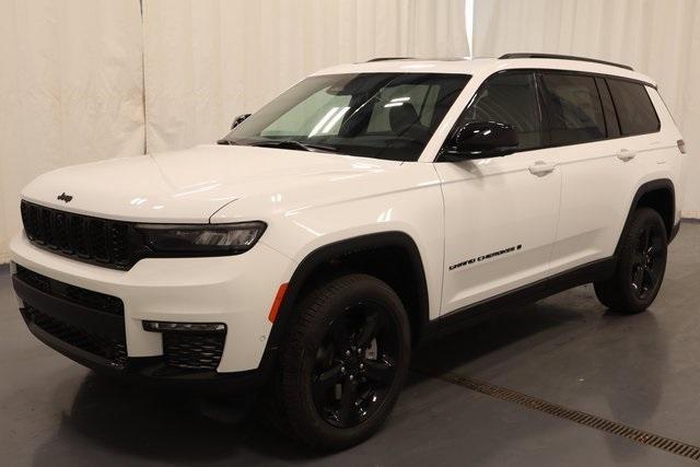 new 2025 Jeep Grand Cherokee L car, priced at $56,502