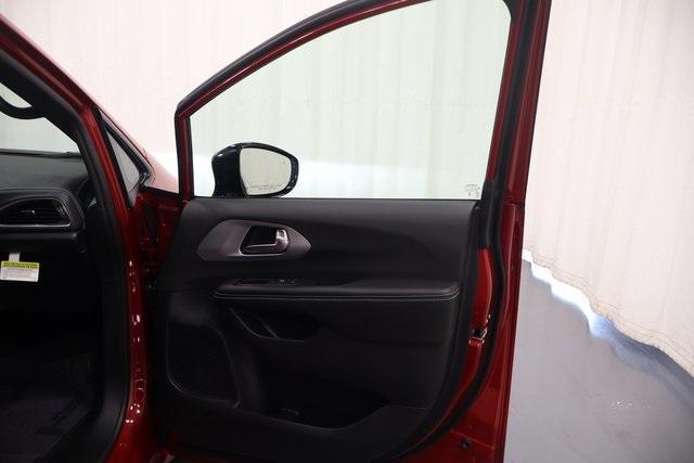 new 2026 Chrysler Pacifica car, priced at $48,405