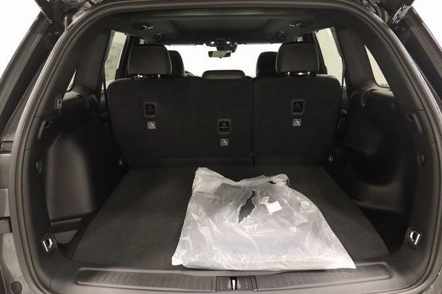 new 2025 Jeep Grand Cherokee car, priced at $54,988