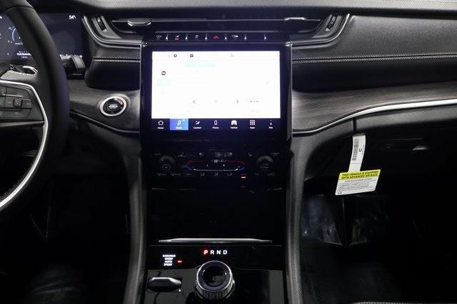 new 2025 Jeep Grand Cherokee car, priced at $54,988