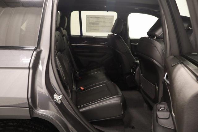 new 2025 Jeep Grand Cherokee car, priced at $54,988
