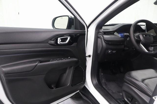 new 2026 Jeep Compass car, priced at $28,499