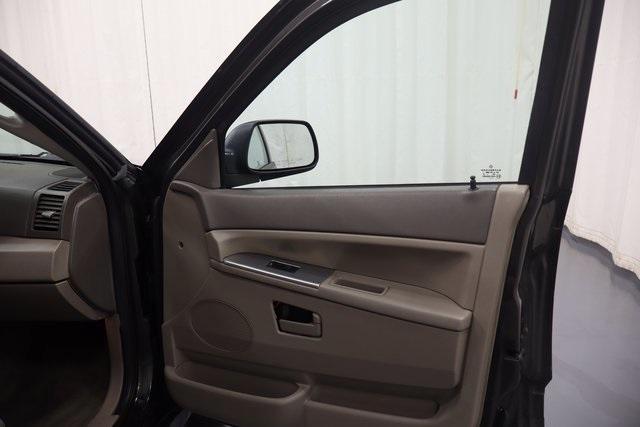 used 2005 Jeep Grand Cherokee car, priced at $4,995